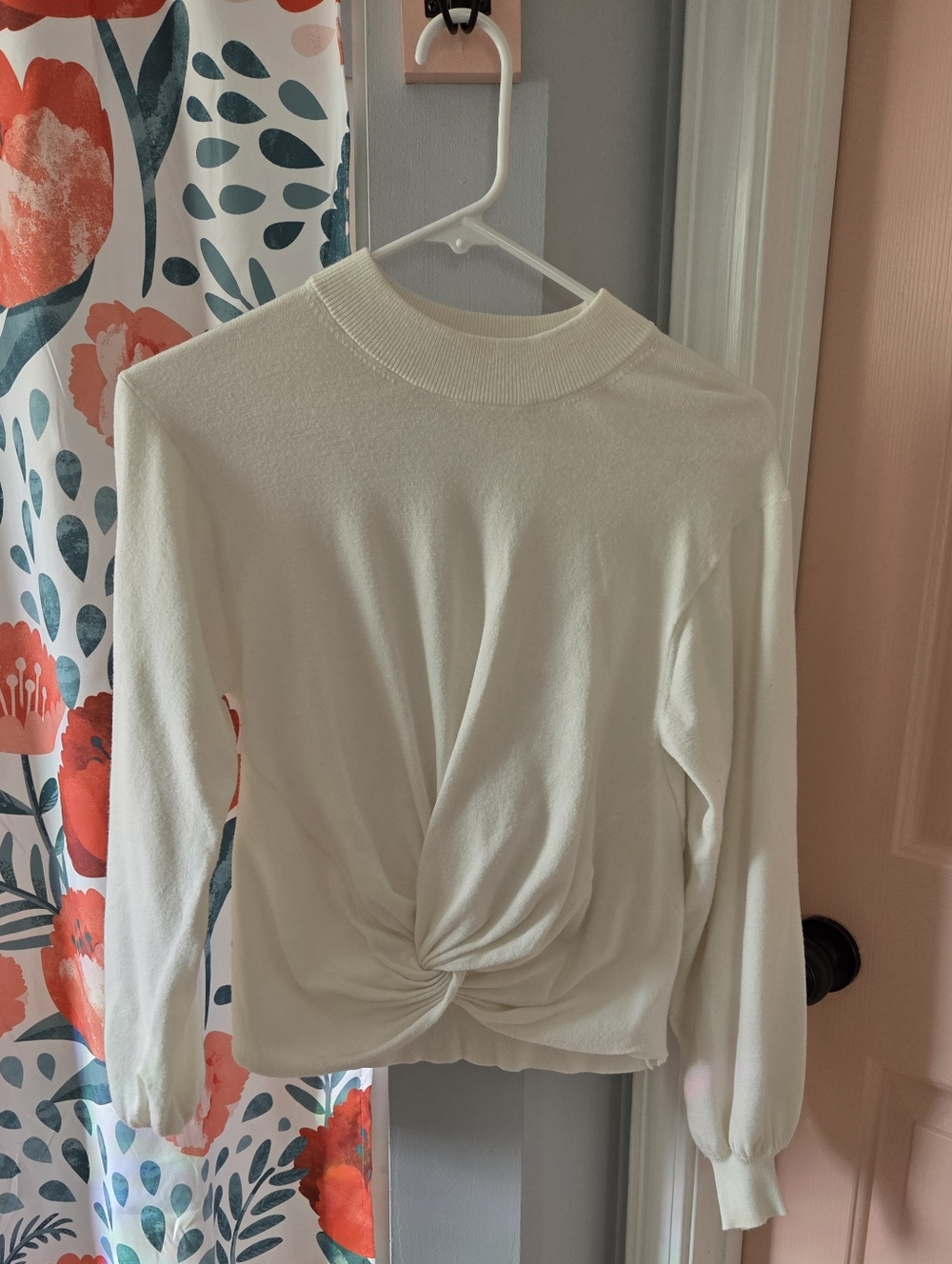 Vestique Cream Twist-Knot Mock Turtleneck Sweater